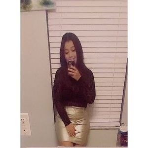 Meet your Posher, Gabriela alejandra